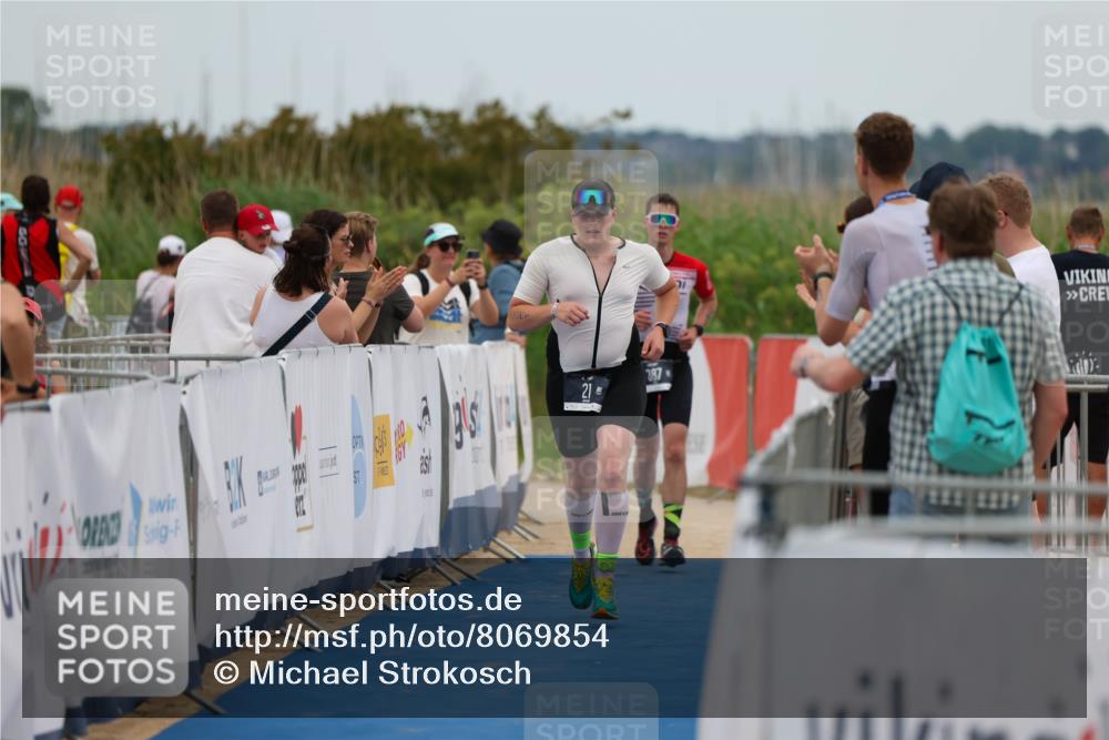 22.06.2025 - Viking Triathlon Michael Strokosch http://msf.ph/oto/8069854 22.06.2025 15:19:33 Ziel 21, 358 meine-sportfotos.de