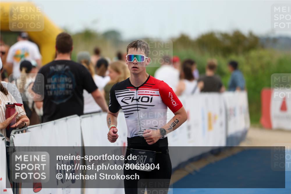 22.06.2025 - Viking Triathlon Michael Strokosch http://msf.ph/oto/8069904 22.06.2025 15:19:40 Ziel 21, 387 meine-sportfotos.de