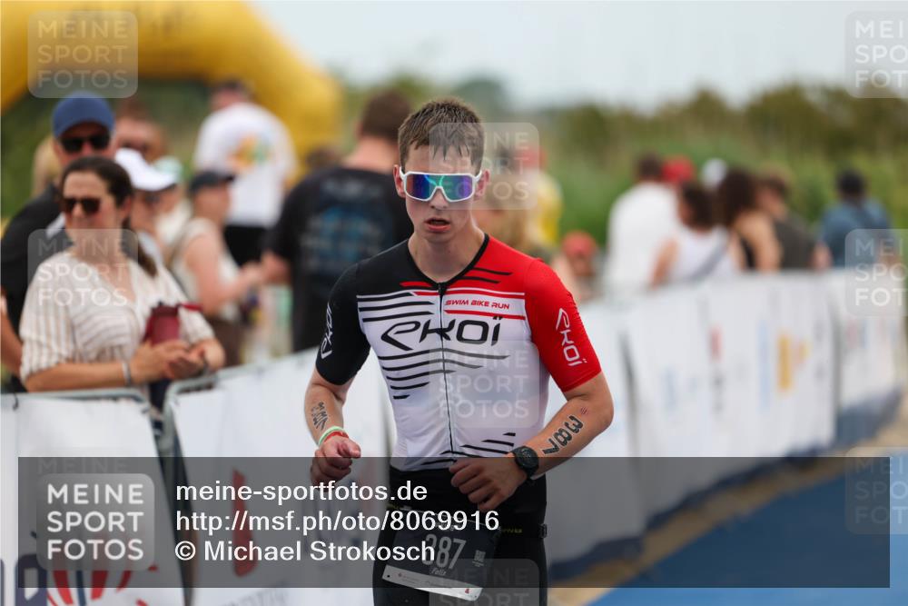22.06.2025 - Viking Triathlon Michael Strokosch http://msf.ph/oto/8069916 22.06.2025 15:19:41 Ziel 21, 387 meine-sportfotos.de