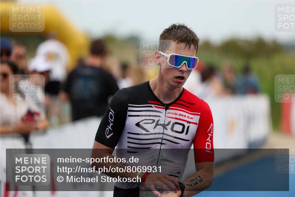 22.06.2025 - Viking Triathlon Michael Strokosch http://msf.ph/oto/8069931 22.06.2025 15:19:42 Ziel 21, 387 meine-sportfotos.de