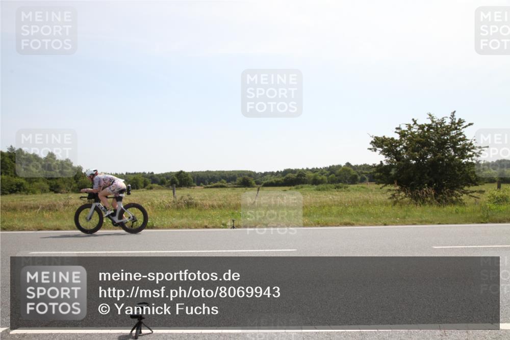 22.06.2025 - Viking Triathlon Yannick Fuchs http://msf.ph/oto/8069943 22.06.2025 11:39:28 Radfahren 133, 142, 175, 213, 224, 263, 406 meine-sportfotos.de