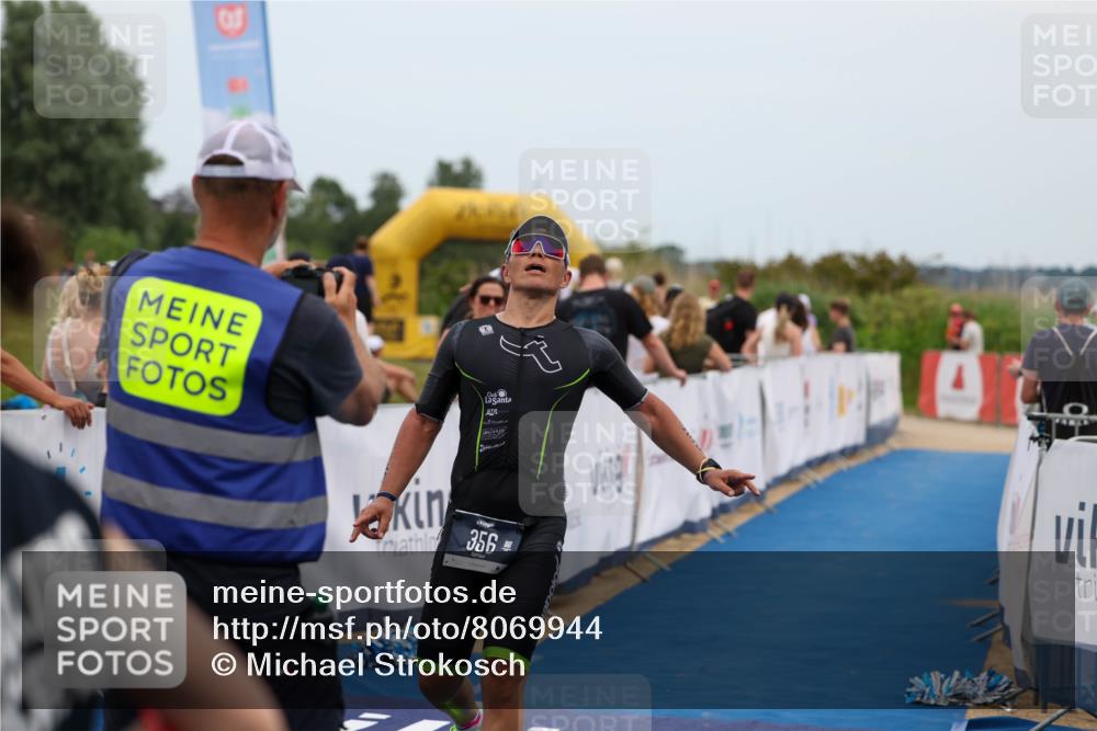 22.06.2025 - Viking Triathlon Michael Strokosch http://msf.ph/oto/8069944 22.06.2025 15:21:03 Ziel 356 meine-sportfotos.de