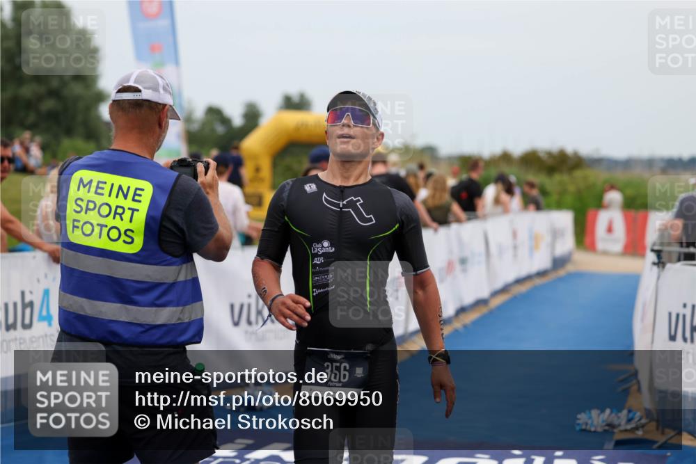 22.06.2025 - Viking Triathlon Michael Strokosch http://msf.ph/oto/8069950 22.06.2025 15:21:03 Ziel 356 meine-sportfotos.de