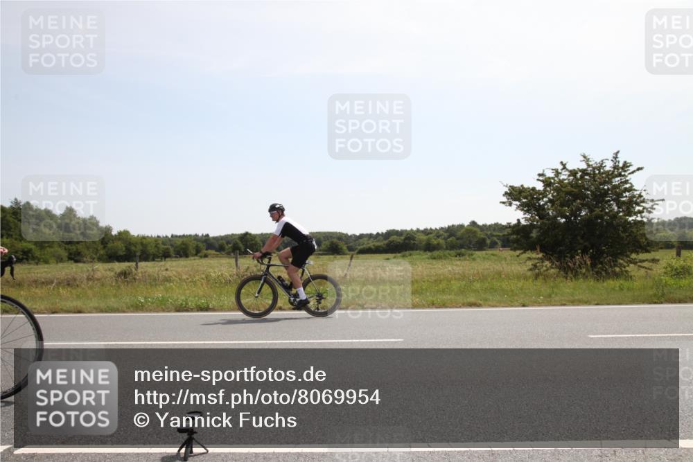 22.06.2025 - Viking Triathlon Yannick Fuchs http://msf.ph/oto/8069954 22.06.2025 11:39:29 Radfahren 133, 142, 175, 213, 224, 263, 406 meine-sportfotos.de