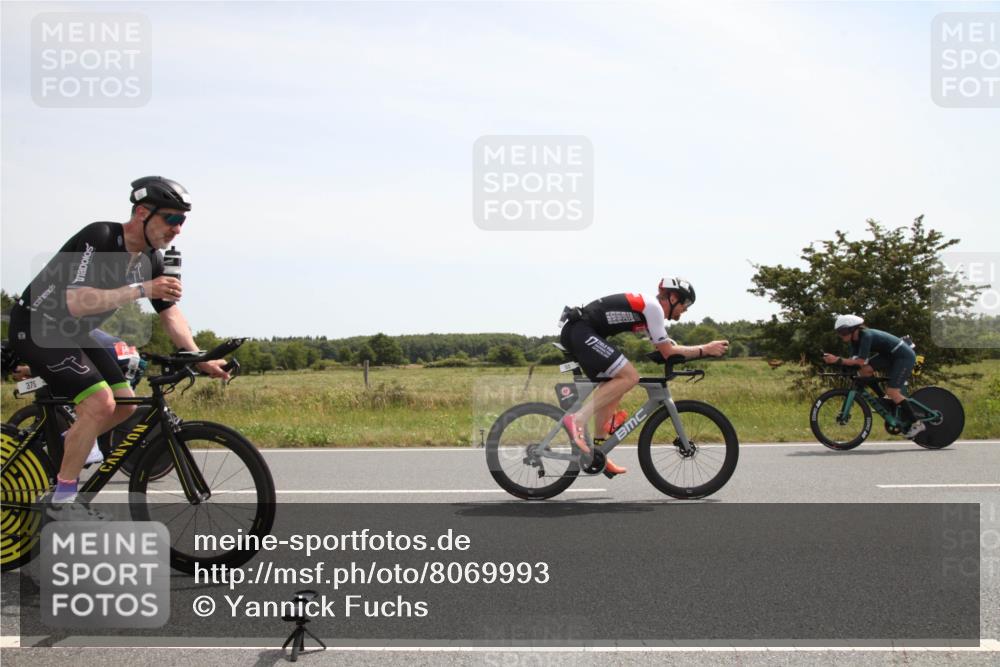 22.06.2025 - Viking Triathlon Yannick Fuchs http://msf.ph/oto/8069993 22.06.2025 12:14:02 Radfahren 28, 150, 172, 180, 184, 253, 375, 513, 635, 645 meine-sportfotos.de