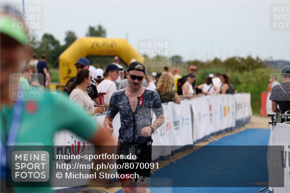 22.06.2025 - Viking Triathlon Michael Strokosch http://msf.ph/oto/8070091 22.06.2025 15:22:38 Ziel 161 meine-sportfotos.de