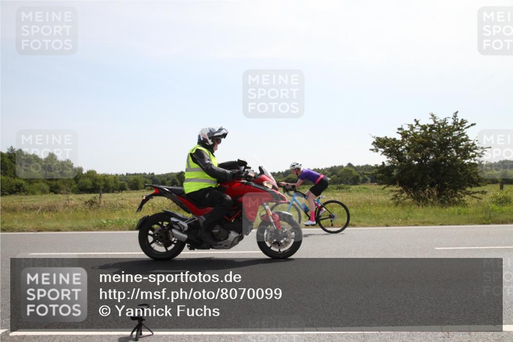 22.06.2025 - Viking Triathlon Yannick Fuchs http://msf.ph/oto/8070099 22.06.2025 11:40:08 Radfahren 26, 51, 299, 447, 531 meine-sportfotos.de