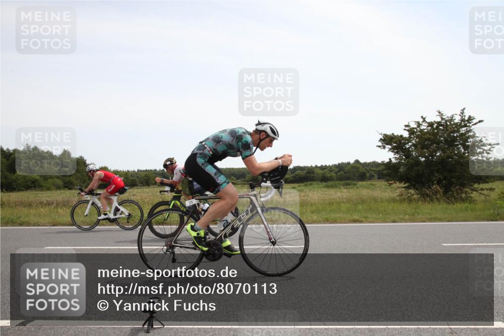 22.06.2025 - Viking Triathlon Yannick Fuchs http://msf.ph/oto/8070113 22.06.2025 12:14:57 Radfahren 329, 353, 376, 411 meine-sportfotos.de