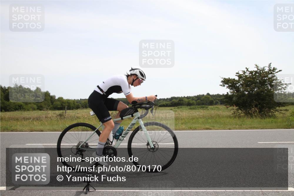 22.06.2025 - Viking Triathlon Yannick Fuchs http://msf.ph/oto/8070170 22.06.2025 12:15:34 Radfahren 22, 211, 275, 641 meine-sportfotos.de