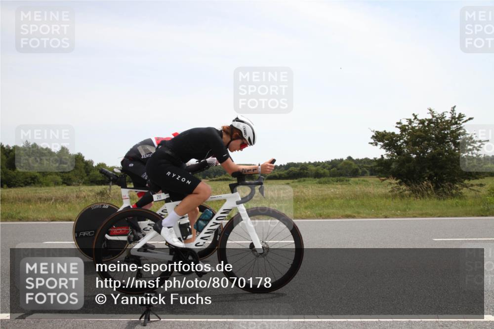 22.06.2025 - Viking Triathlon Yannick Fuchs http://msf.ph/oto/8070178 22.06.2025 12:15:37 Radfahren 22, 211, 641 meine-sportfotos.de