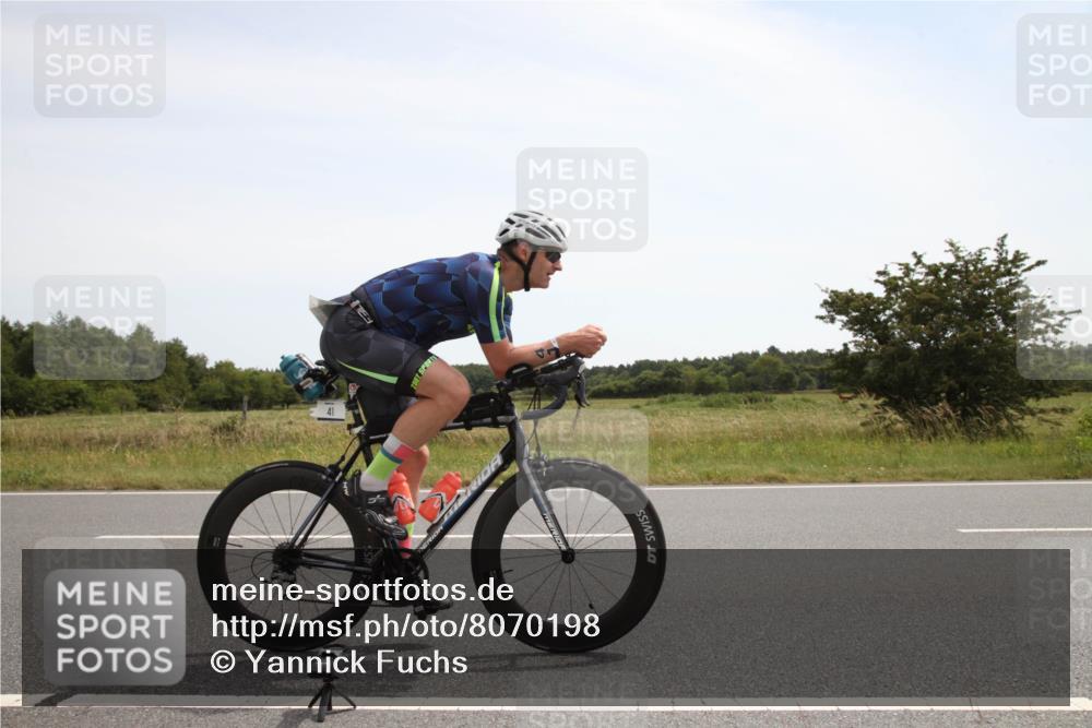 22.06.2025 - Viking Triathlon Yannick Fuchs http://msf.ph/oto/8070198 22.06.2025 12:15:55 Radfahren 41, 242, 657 meine-sportfotos.de