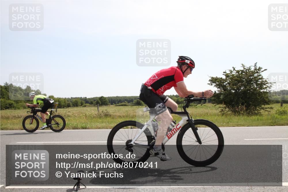 22.06.2025 - Viking Triathlon Yannick Fuchs http://msf.ph/oto/8070241 22.06.2025 11:40:50 Radfahren 39, 40, 158, 187, 209, 256, 312, 316, 428, 506, 557 meine-sportfotos.de