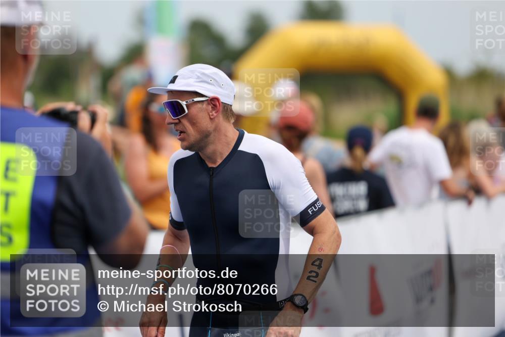 22.06.2025 - Viking Triathlon Michael Strokosch http://msf.ph/oto/8070266 22.06.2025 14:53:19 Ziel 42 meine-sportfotos.de