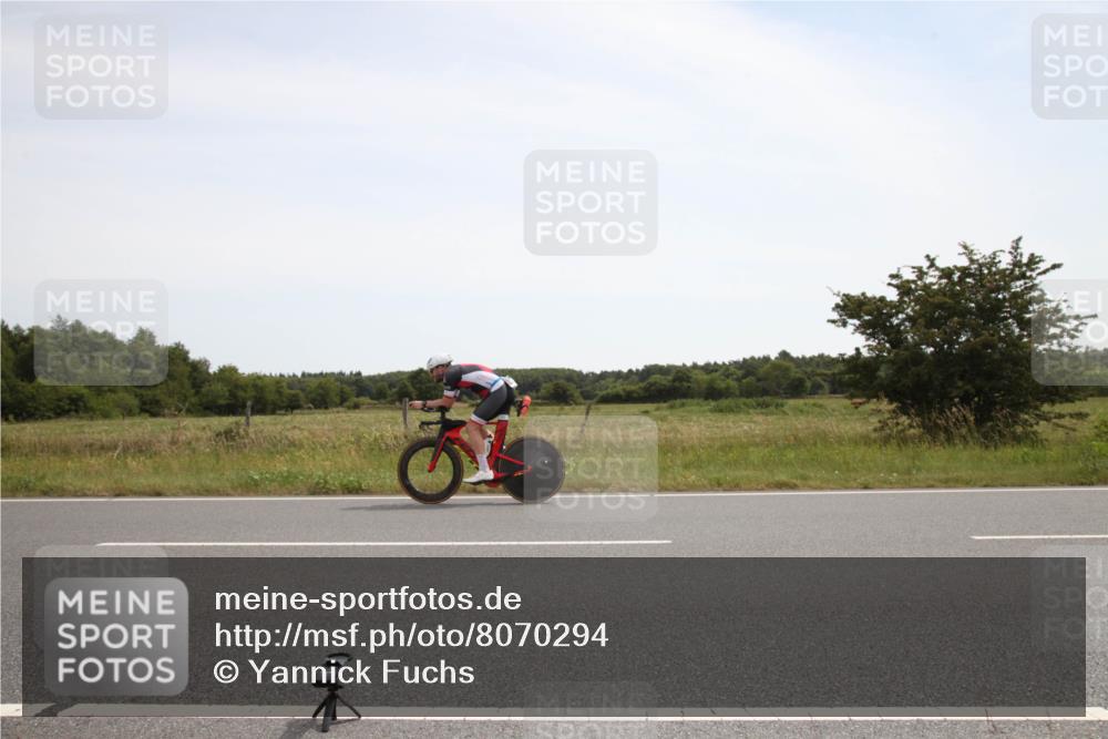 22.06.2025 - Viking Triathlon Yannick Fuchs http://msf.ph/oto/8070294 22.06.2025 12:16:31 Radfahren 330, 419 meine-sportfotos.de
