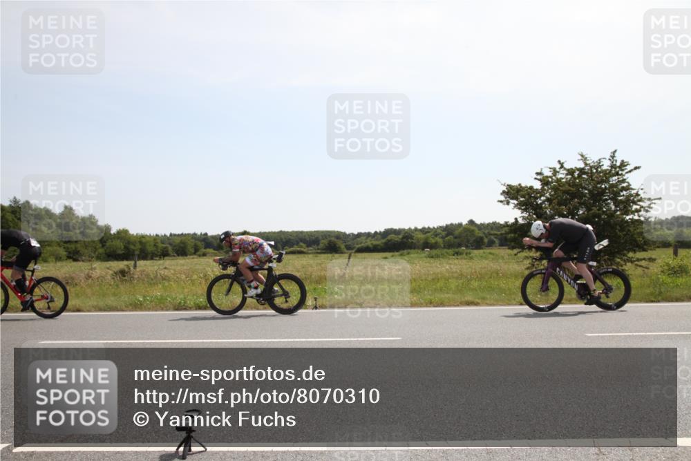 22.06.2025 - Viking Triathlon Yannick Fuchs http://msf.ph/oto/8070310 22.06.2025 11:41:21 Radfahren 42, 80, 351, 382, 430, 517, 532 meine-sportfotos.de