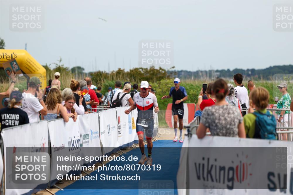 22.06.2025 - Viking Triathlon Michael Strokosch http://msf.ph/oto/8070319 22.06.2025 14:53:43 Ziel 329 meine-sportfotos.de