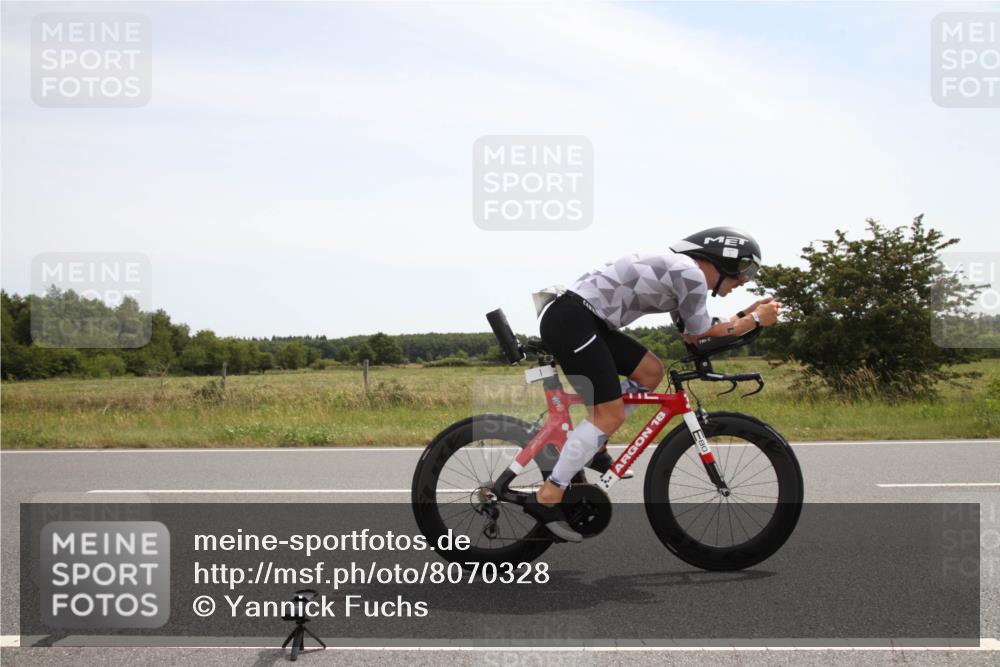22.06.2025 - Viking Triathlon Yannick Fuchs http://msf.ph/oto/8070328 22.06.2025 12:17:04 Radfahren 1, 455, 557 meine-sportfotos.de