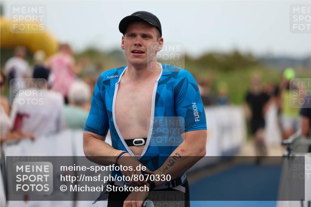 22.06.2025 - Viking Triathlon Michael Strokosch http://msf.ph/oto/8070330 22.06.2025 15:24:40 Ziel 298 meine-sportfotos.de