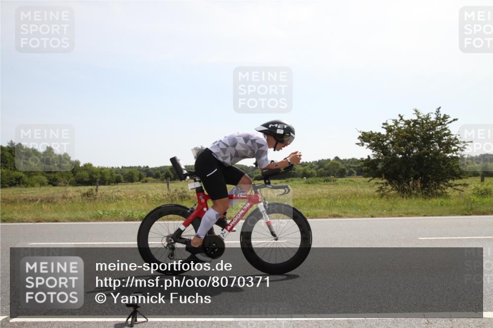 22.06.2025 - Viking Triathlon Yannick Fuchs http://msf.ph/oto/8070371 22.06.2025 11:41:34 Radfahren 1, 47, 70, 303, 387, 452, 455, 620 meine-sportfotos.de