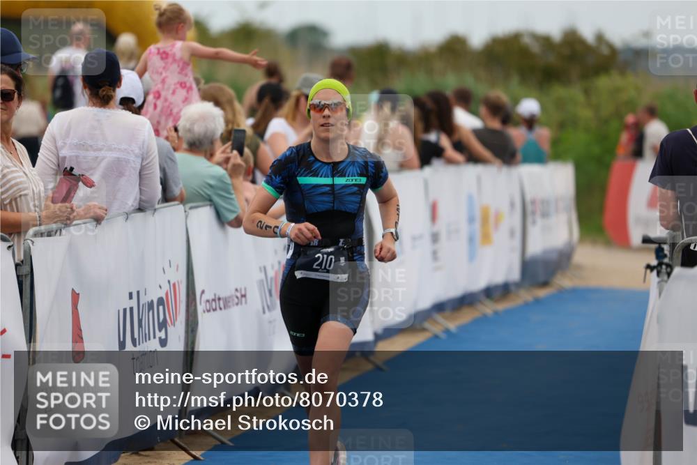 22.06.2025 - Viking Triathlon Michael Strokosch http://msf.ph/oto/8070378 22.06.2025 15:24:49 Ziel 210, 607 meine-sportfotos.de