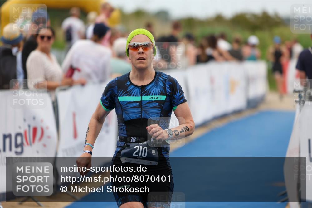 22.06.2025 - Viking Triathlon Michael Strokosch http://msf.ph/oto/8070401 22.06.2025 15:24:51 Ziel 210, 607 meine-sportfotos.de