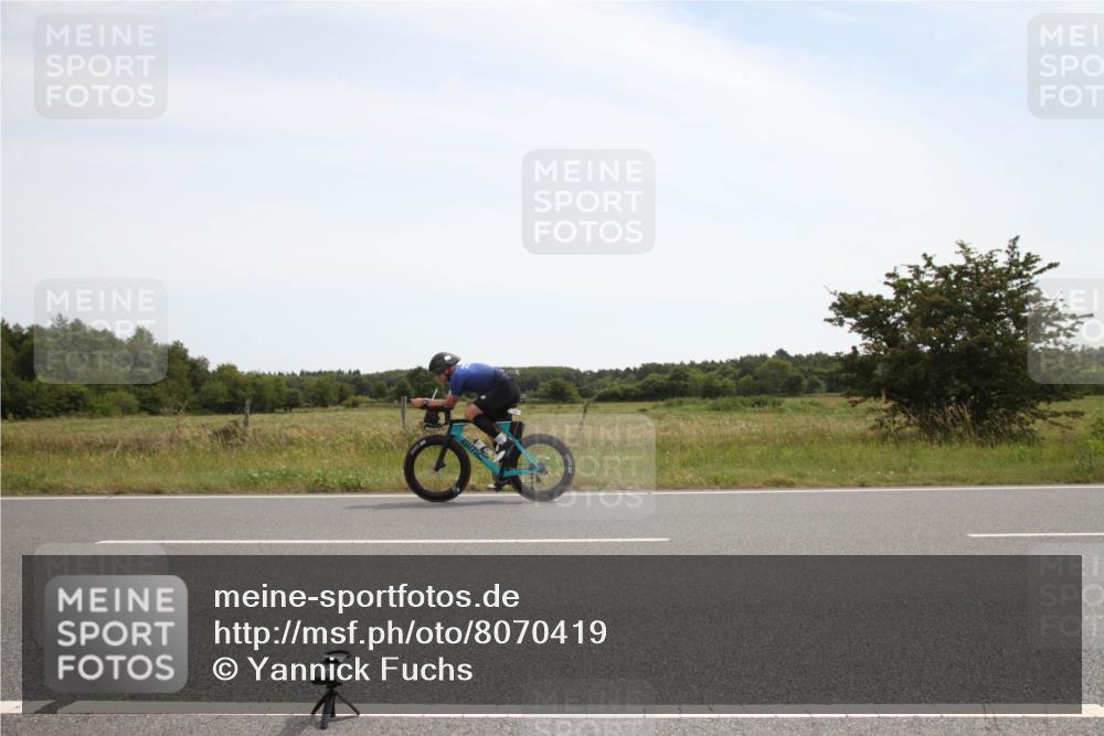 22.06.2025 - Viking Triathlon Yannick Fuchs http://msf.ph/oto/8070419 22.06.2025 12:17:49 Radfahren 45, 58, 214, 414, 464, 488, 511 meine-sportfotos.de