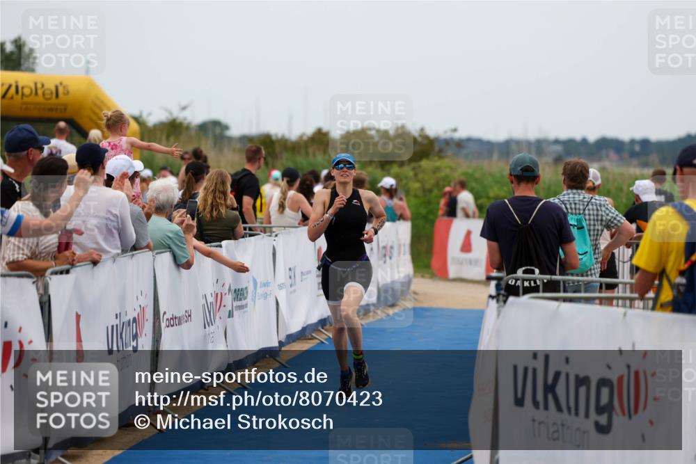 22.06.2025 - Viking Triathlon Michael Strokosch http://msf.ph/oto/8070423 22.06.2025 15:24:56 Ziel 200 meine-sportfotos.de