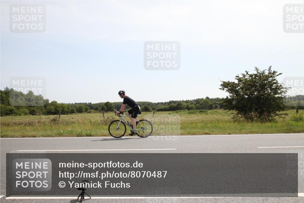 22.06.2025 - Viking Triathlon Yannick Fuchs http://msf.ph/oto/8070487 22.06.2025 11:42:11 Radfahren 20, 88, 297, 456 meine-sportfotos.de