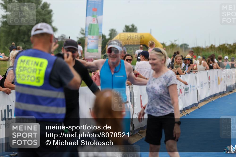 22.06.2025 - Viking Triathlon Michael Strokosch http://msf.ph/oto/8070521 22.06.2025 15:25:21 Ziel 91, 626 meine-sportfotos.de