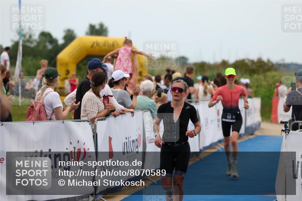 22.06.2025 - Viking Triathlon Michael Strokosch http://msf.ph/oto/8070589 22.06.2025 15:25:56 Ziel 22, 44, 343 meine-sportfotos.de
