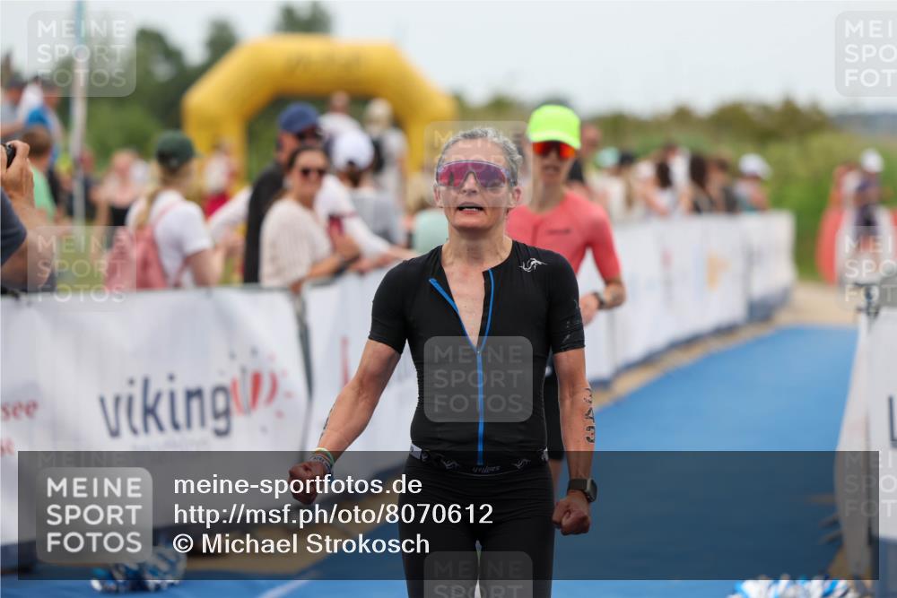 22.06.2025 - Viking Triathlon Michael Strokosch http://msf.ph/oto/8070612 22.06.2025 15:25:58 Ziel 22, 44, 343 meine-sportfotos.de