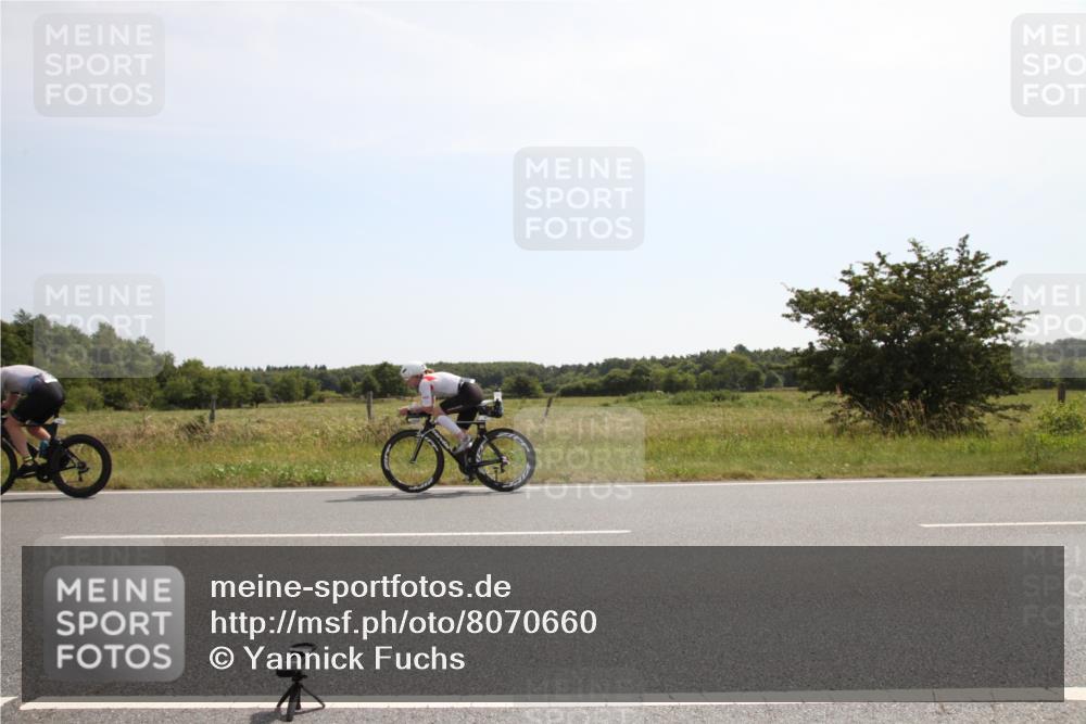 22.06.2025 - Viking Triathlon Yannick Fuchs http://msf.ph/oto/8070660 22.06.2025 11:43:16 Radfahren 46, 157, 179, 334 meine-sportfotos.de