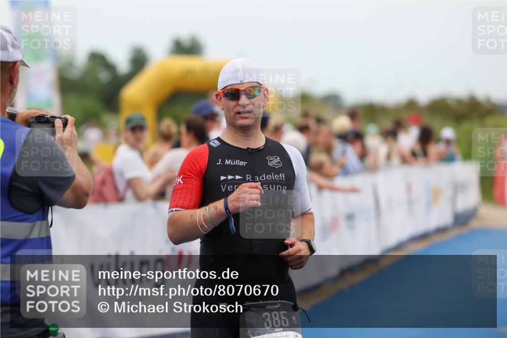 22.06.2025 - Viking Triathlon Michael Strokosch http://msf.ph/oto/8070670 22.06.2025 15:26:41 Ziel 220, 385 meine-sportfotos.de