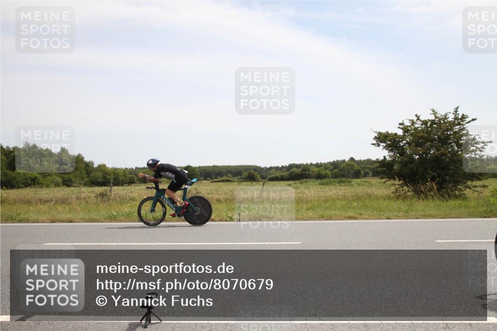 22.06.2025 - Viking Triathlon Yannick Fuchs http://msf.ph/oto/8070679 22.06.2025 12:20:07 Radfahren 146, 438, 611, 614 meine-sportfotos.de