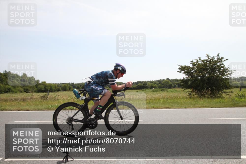 22.06.2025 - Viking Triathlon Yannick Fuchs http://msf.ph/oto/8070744 22.06.2025 11:43:44 Radfahren 37, 202, 364, 466 meine-sportfotos.de