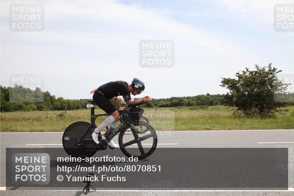 22.06.2025 - Viking Triathlon Yannick Fuchs http://msf.ph/oto/8070851 22.06.2025 12:21:01 Radfahren 2, 53, 62, 65, 98, 100, 160, 349, 428, 522, 647, 661 meine-sportfotos.de