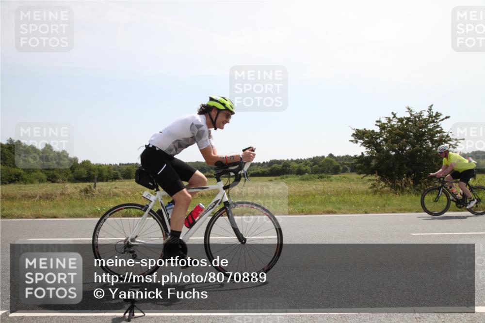22.06.2025 - Viking Triathlon Yannick Fuchs http://msf.ph/oto/8070889 22.06.2025 11:45:05 Radfahren 29, 117, 169, 185, 273, 449, 451, 618 meine-sportfotos.de