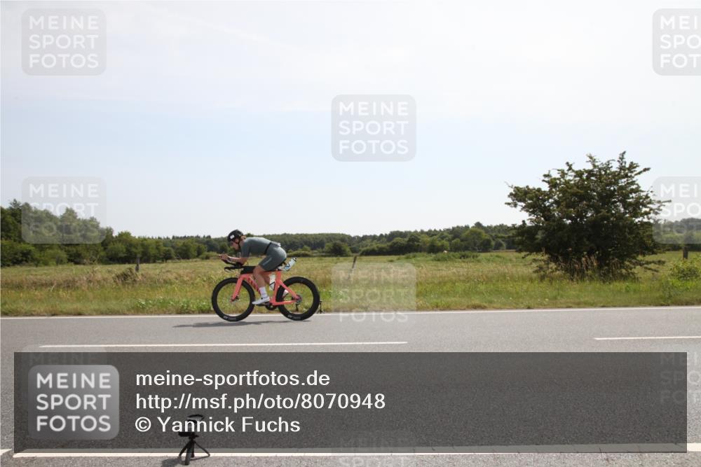 22.06.2025 - Viking Triathlon Yannick Fuchs http://msf.ph/oto/8070948 22.06.2025 11:45:30 Radfahren 107, 247, 306 meine-sportfotos.de