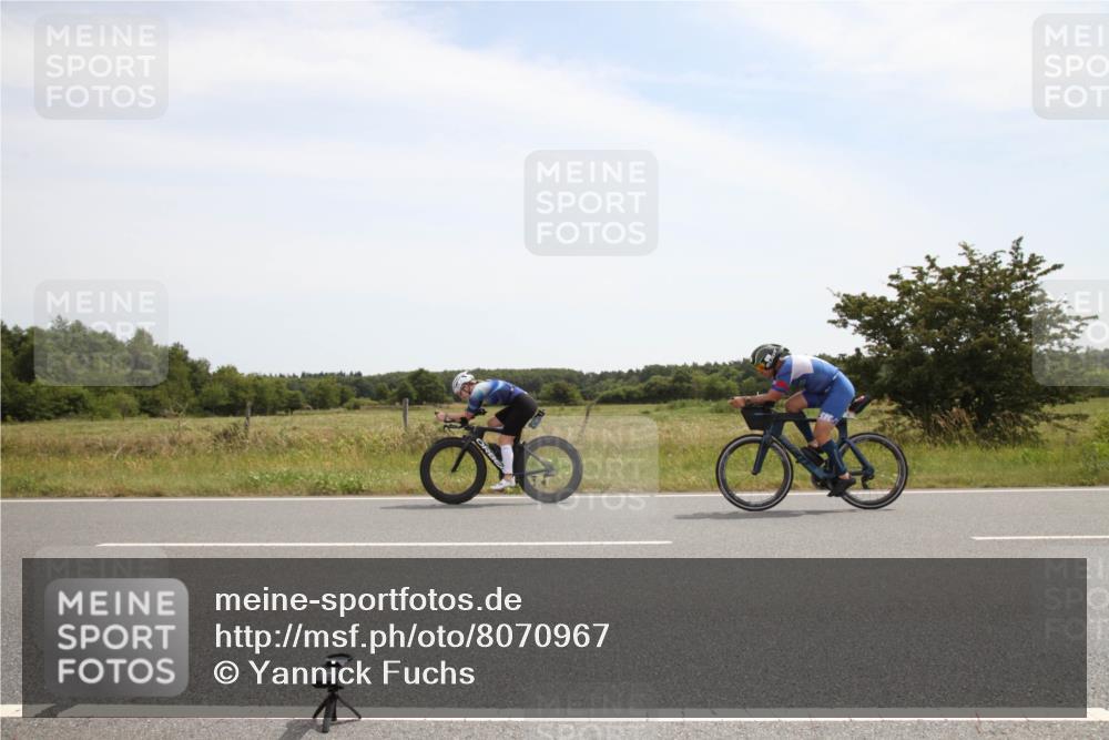 22.06.2025 - Viking Triathlon Yannick Fuchs http://msf.ph/oto/8070967 22.06.2025 12:22:44 Radfahren 135, 551, 644 meine-sportfotos.de