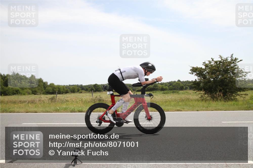 22.06.2025 - Viking Triathlon Yannick Fuchs http://msf.ph/oto/8071001 22.06.2025 12:23:13 Radfahren 178, 198, 326, 351, 384, 401, 534 meine-sportfotos.de