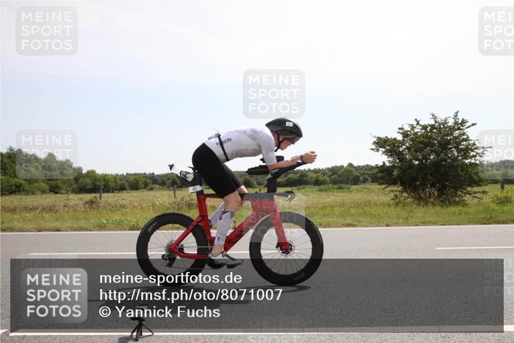 22.06.2025 - Viking Triathlon Yannick Fuchs http://msf.ph/oto/8071007 22.06.2025 11:46:02 Radfahren 90, 140, 198, 384, 401, 534 meine-sportfotos.de
