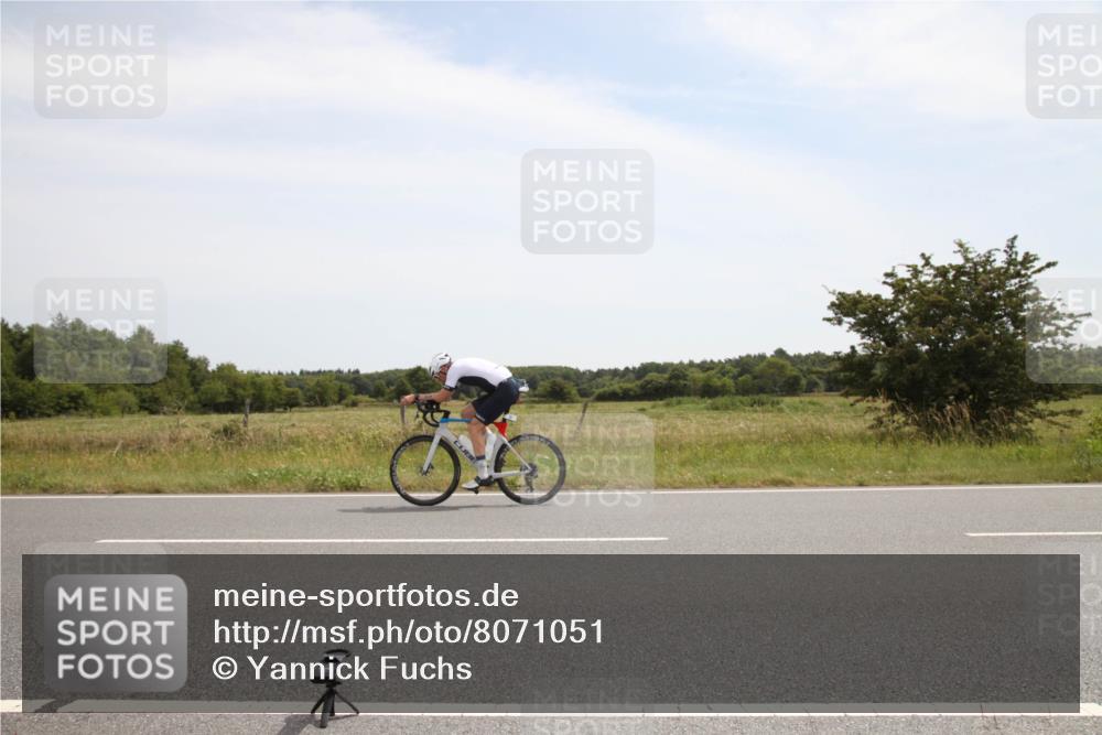 22.06.2025 - Viking Triathlon Yannick Fuchs http://msf.ph/oto/8071051 22.06.2025 12:23:45 Radfahren 42, 328 meine-sportfotos.de