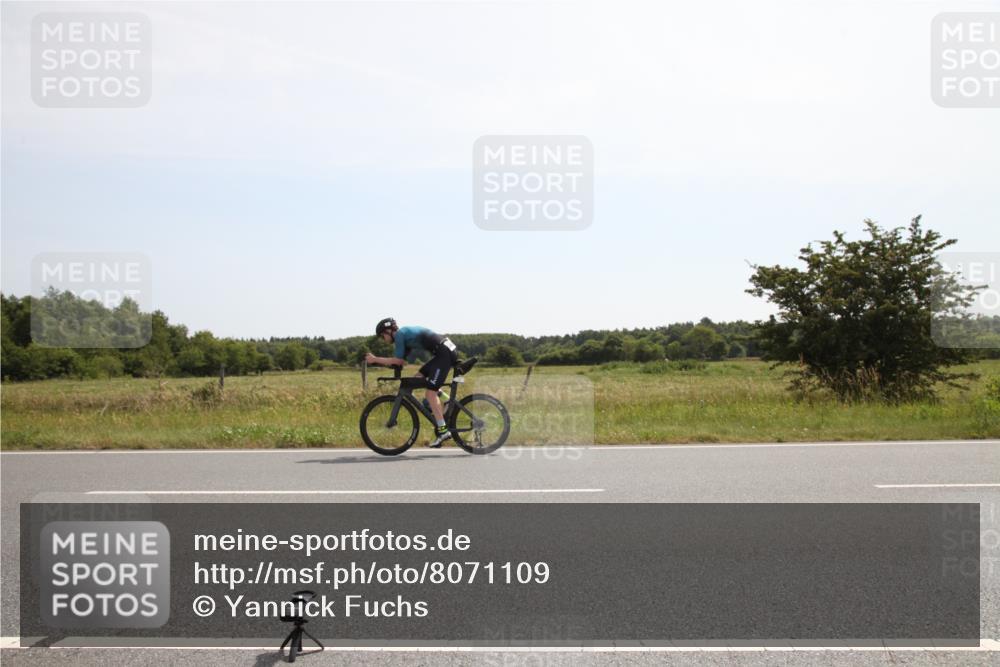 22.06.2025 - Viking Triathlon Yannick Fuchs http://msf.ph/oto/8071109 22.06.2025 11:46:57 Radfahren 48, 57 meine-sportfotos.de