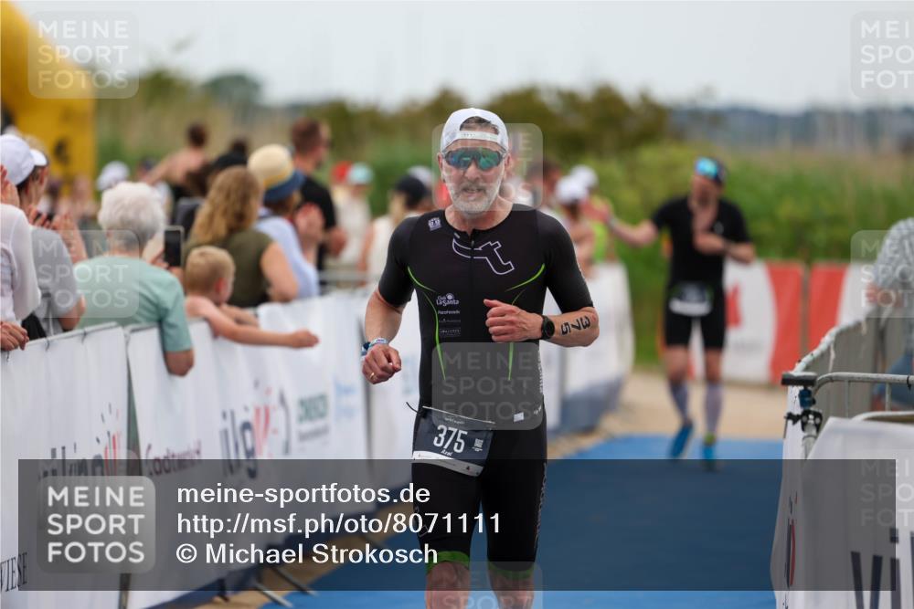 22.06.2025 - Viking Triathlon Michael Strokosch http://msf.ph/oto/8071111 22.06.2025 15:27:10 Ziel 370, 375 meine-sportfotos.de