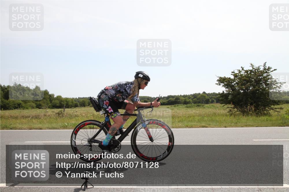 22.06.2025 - Viking Triathlon Yannick Fuchs http://msf.ph/oto/8071128 22.06.2025 11:47:02 Radfahren 48, 116, 402, 640 meine-sportfotos.de