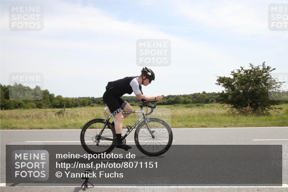 22.06.2025 - Viking Triathlon Yannick Fuchs http://msf.ph/oto/8071151 22.06.2025 12:24:41 Radfahren 38, 75, 122, 141, 219, 607, 636 meine-sportfotos.de