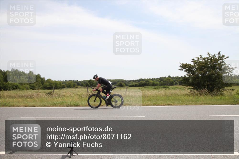 22.06.2025 - Viking Triathlon Yannick Fuchs http://msf.ph/oto/8071162 22.06.2025 12:24:44 Radfahren 38, 75, 122, 141, 219, 282, 607 meine-sportfotos.de