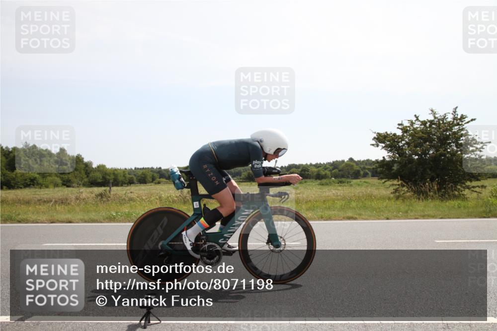 22.06.2025 - Viking Triathlon Yannick Fuchs http://msf.ph/oto/8071198 22.06.2025 11:47:34 Radfahren 15, 422, 659 meine-sportfotos.de