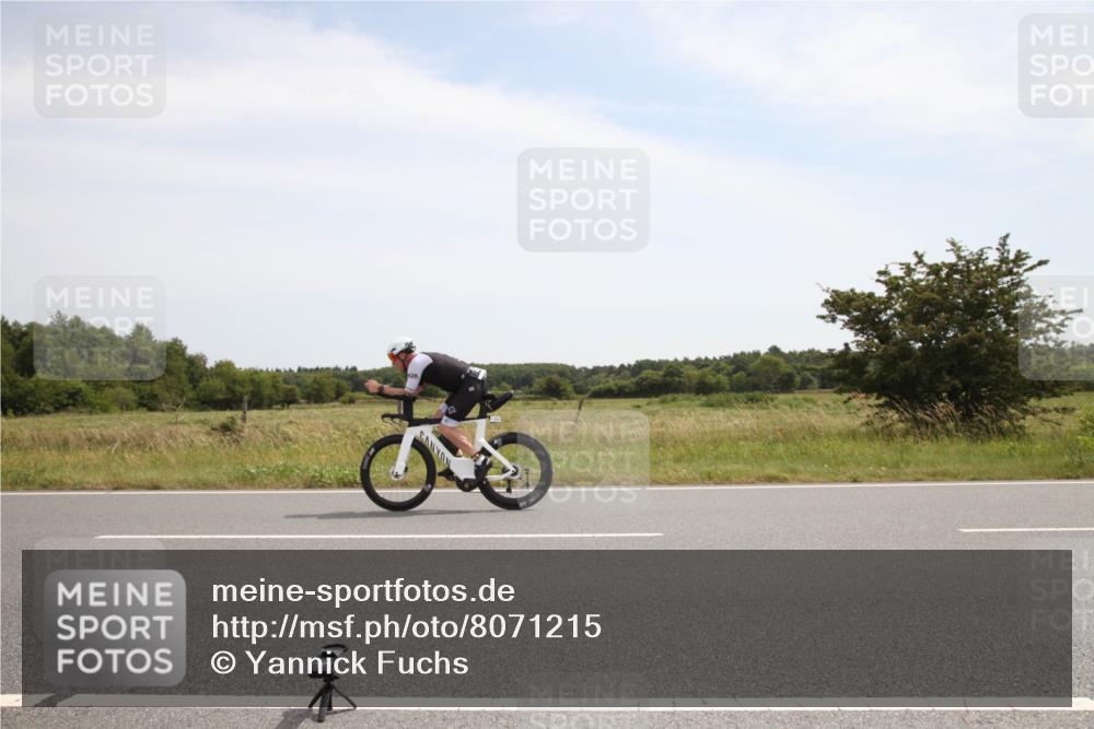 22.06.2025 - Viking Triathlon Yannick Fuchs http://msf.ph/oto/8071215 22.06.2025 12:25:02 Radfahren 264, 300 meine-sportfotos.de