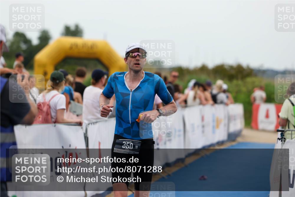 22.06.2025 - Viking Triathlon Michael Strokosch http://msf.ph/oto/8071288 22.06.2025 15:28:32 Ziel 157, 350 meine-sportfotos.de